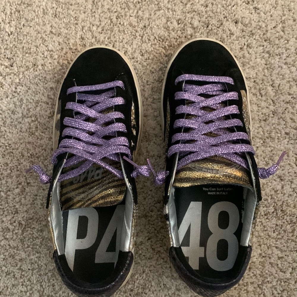 Ladies Low Top P448 Designer Shoe